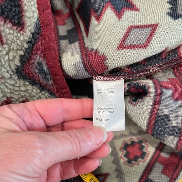 Weatherproof Vintage Women’s Aztec Print Pullover Gray Fleece Large - Picture 4 of 7
